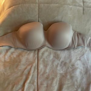 Soma Stunning Starlet Strapless bra. Size 34G. Underwire. 4 back clasp options